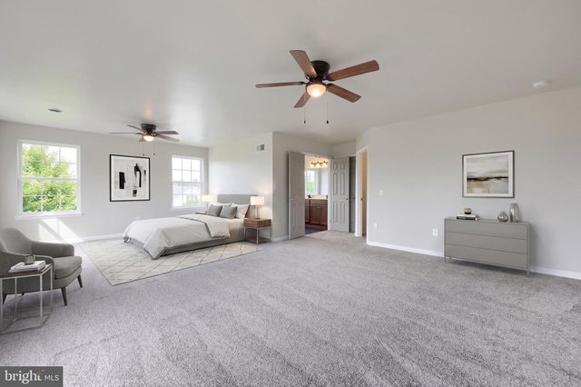 340 HARVEST FIELD LN, York, PA 17403