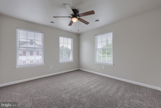 340 HARVEST FIELD LN, York, PA 17403