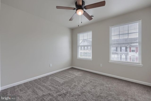 340 HARVEST FIELD LN, York, PA 17403