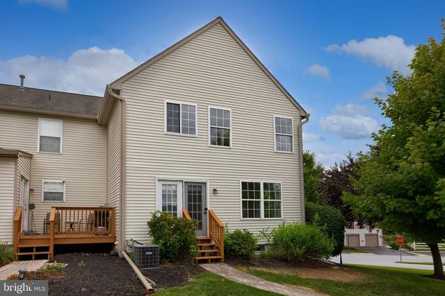 340 HARVEST FIELD LN, York, PA 17403