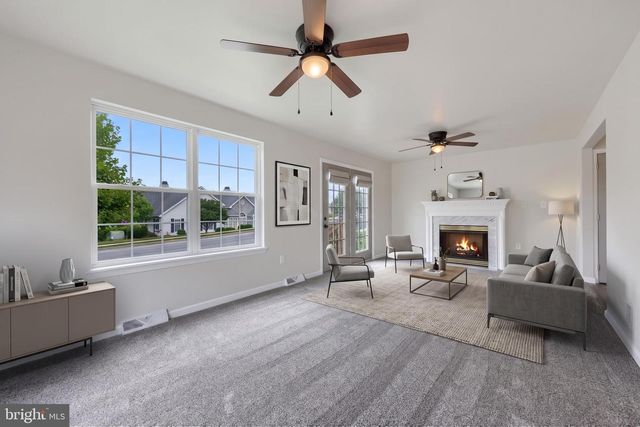 340 HARVEST FIELD LN, York, PA 17403