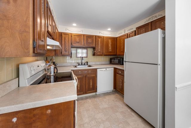 160 Joe Long Rd, Brewster, MA 02631