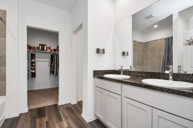 5227 Castlebury Meadows Drive, Spring, TX 77373