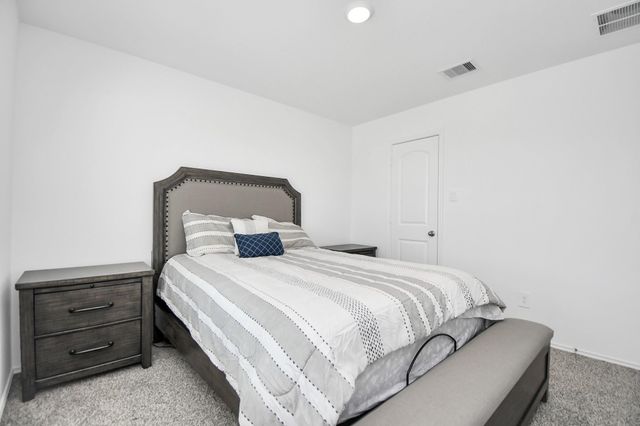 5227 Castlebury Meadows Drive, Spring, TX 77373