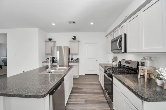 5227 Castlebury Meadows Drive, Spring, TX 77373