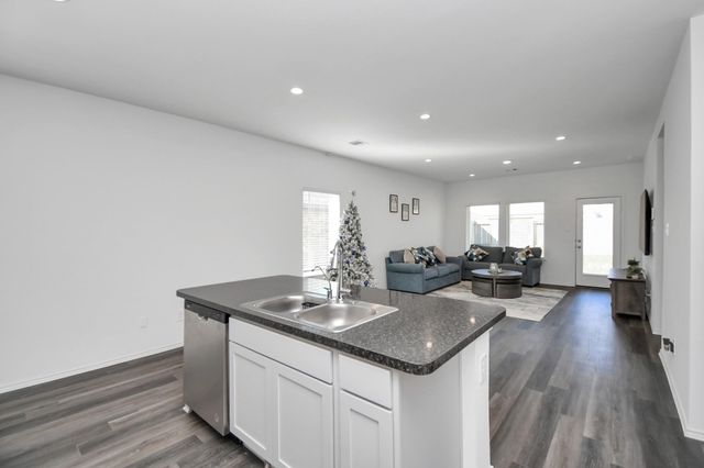 5227 Castlebury Meadows Drive, Spring, TX 77373