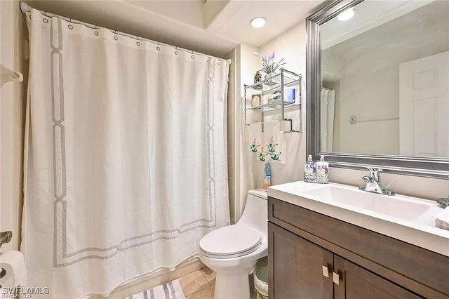 13060 Amberley CT 809, Bonita Springs, FL 34135