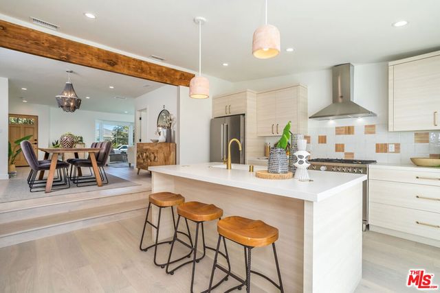 3871 Welland Avenue, Los Angeles, CA 90008
