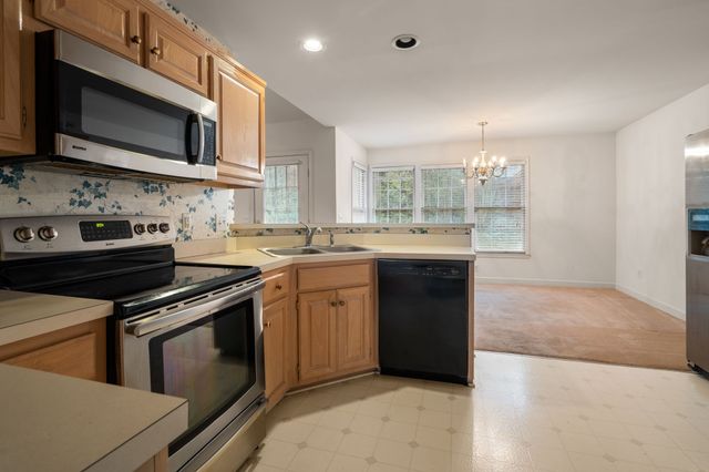 1332 Timber Valley Dr, Nashville, TN 37214