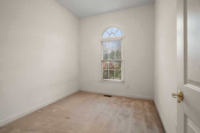 1332 Timber Valley Dr, Nashville, TN 37214