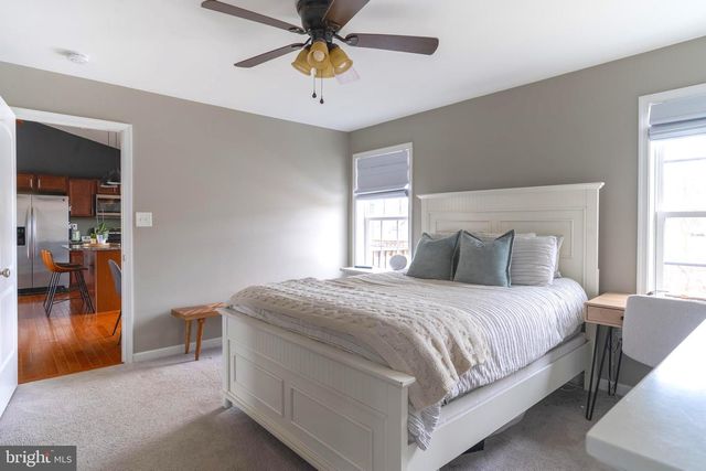 33 TWICKENHAM DR, Martinsburg, WV 25403