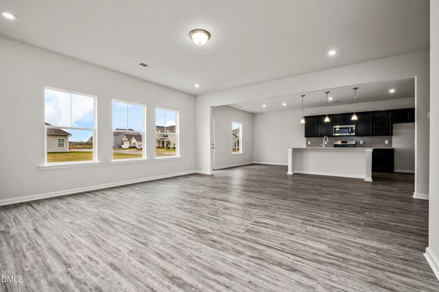 1652 Elk Run Drive, Fayetteville, NC 28312