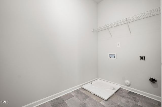 1652 Elk Run Drive, Fayetteville, NC 28312