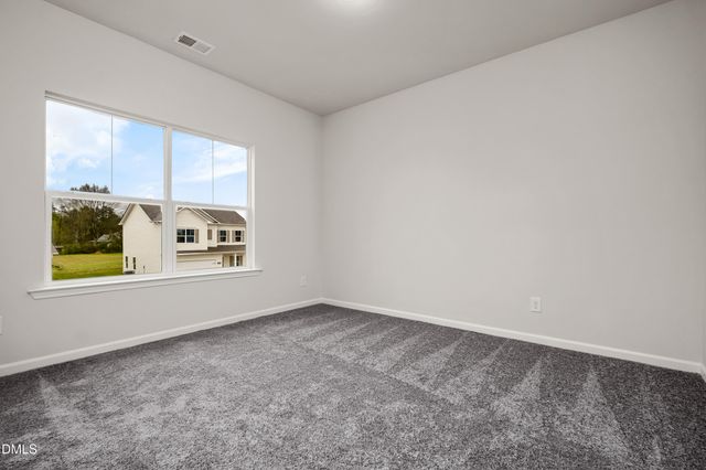 1652 Elk Run Drive, Fayetteville, NC 28312