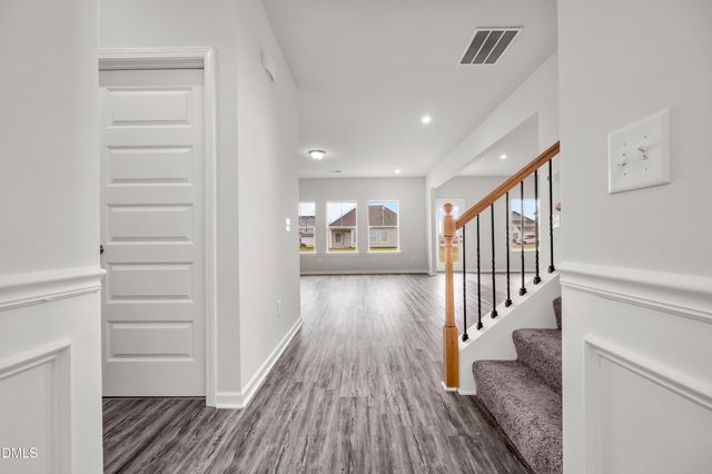 1652 Elk Run Drive, Fayetteville, NC 28312