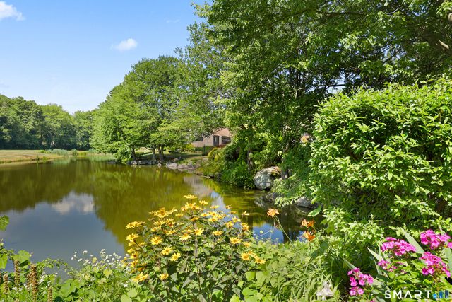 639 Onondaga Lane B, Stratford, CT 06614