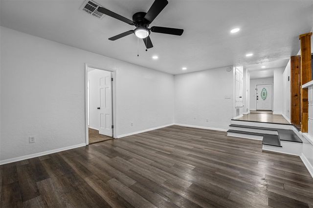 1726 NW Cherry Ave, Lawton, OK 73507