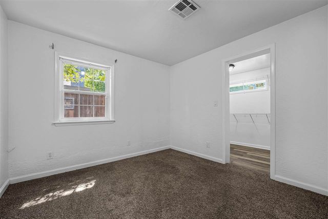 1726 NW Cherry Ave, Lawton, OK 73507