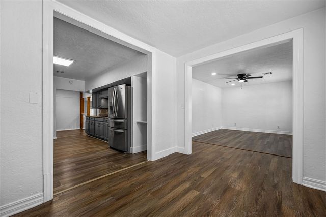 1726 NW Cherry Ave, Lawton, OK 73507