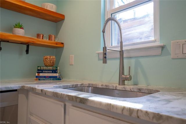 1406 Gannet RN, Virginia Beach, VA 23451