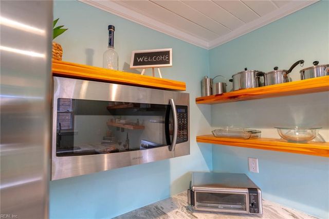 1406 Gannet RN, Virginia Beach, VA 23451