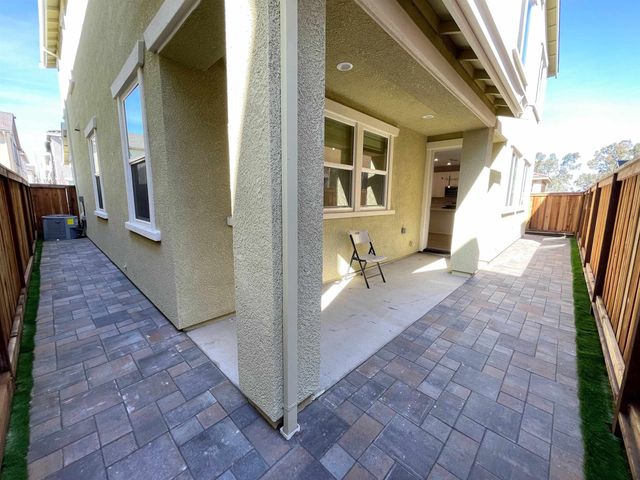 1887 Orfanos Ranch Dr, Brentwood, CA 94513