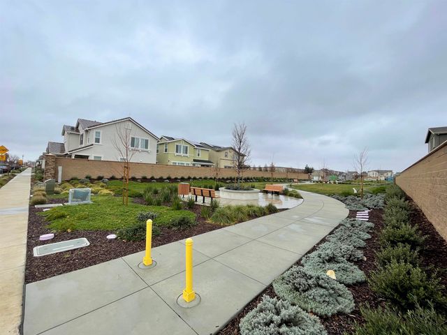 1887 Orfanos Ranch Dr, Brentwood, CA 94513