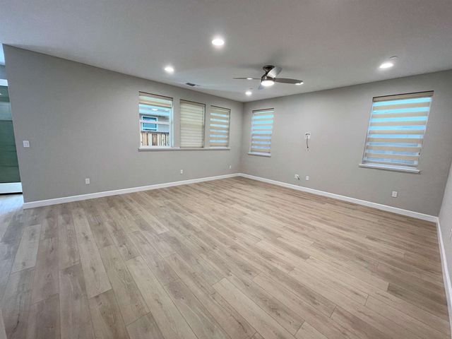 1887 Orfanos Ranch Dr, Brentwood, CA 94513