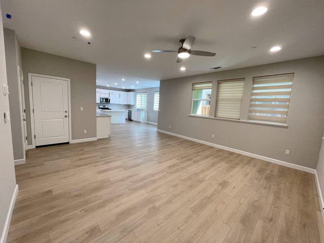 1887 Orfanos Ranch Dr, Brentwood, CA 94513