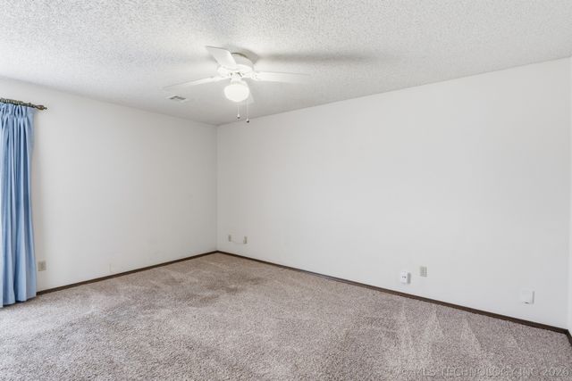 10009 E 40th Street, Tulsa, OK 74146