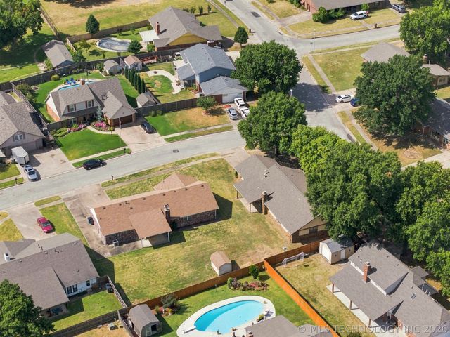 10009 E 40th Street, Tulsa, OK 74146