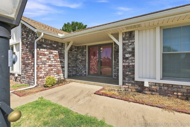 10009 E 40th Street, Tulsa, OK 74146