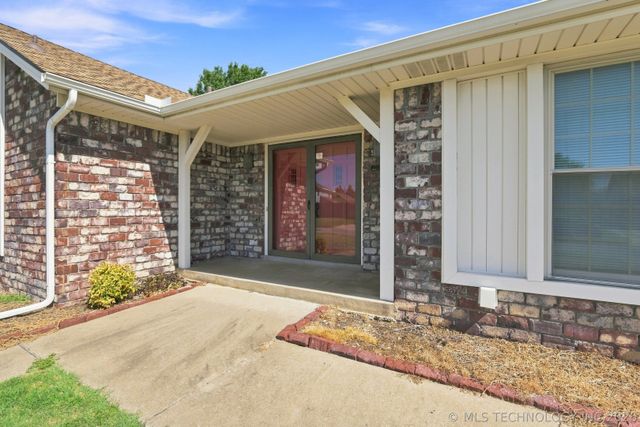 10009 E 40th Street, Tulsa, OK 74146