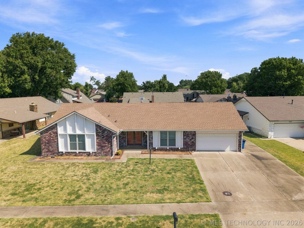 10009 E 40th Street, Tulsa, OK 74146