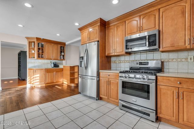 3 Bruce Terrace, Jackson, NJ 08527