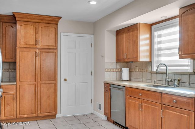 3 Bruce Terrace, Jackson, NJ 08527