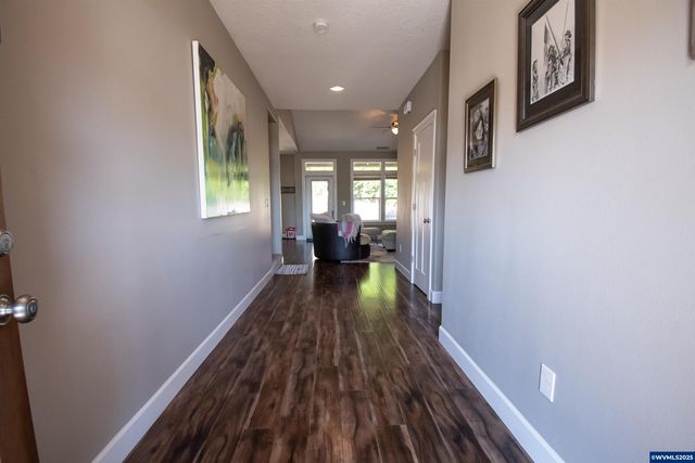 1001 Doe Ct NW, Salem, OR 97304