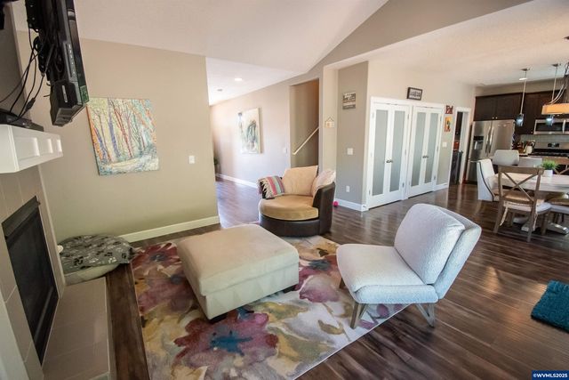 1001 Doe Ct NW, Salem, OR 97304