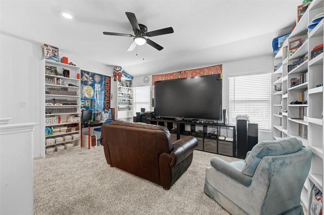 413 Perfect World LOOP, Jarrell, TX 76537