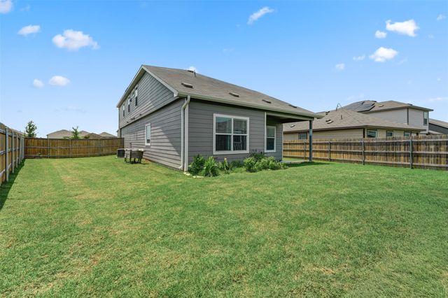 413 Perfect World LOOP, Jarrell, TX 76537