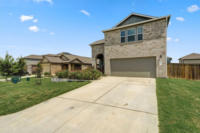 413 Perfect World LOOP, Jarrell, TX 76537