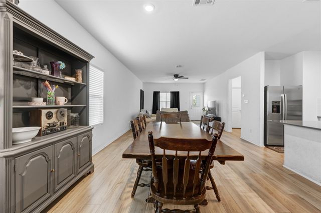 413 Perfect World LOOP, Jarrell, TX 76537