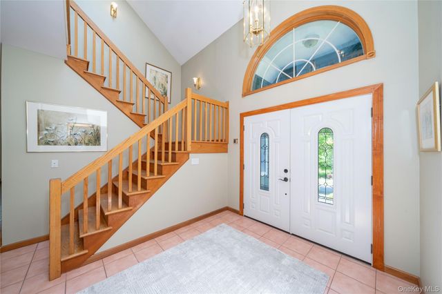 1 Ridge Court, Carmel, NY 10512