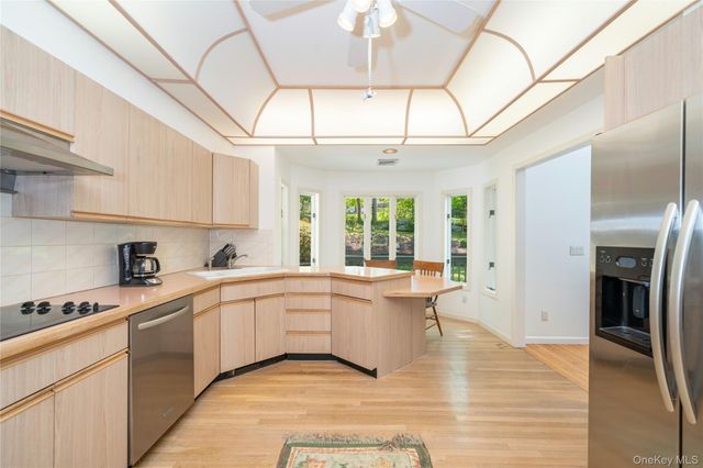 1 Ridge Court, Carmel, NY 10512