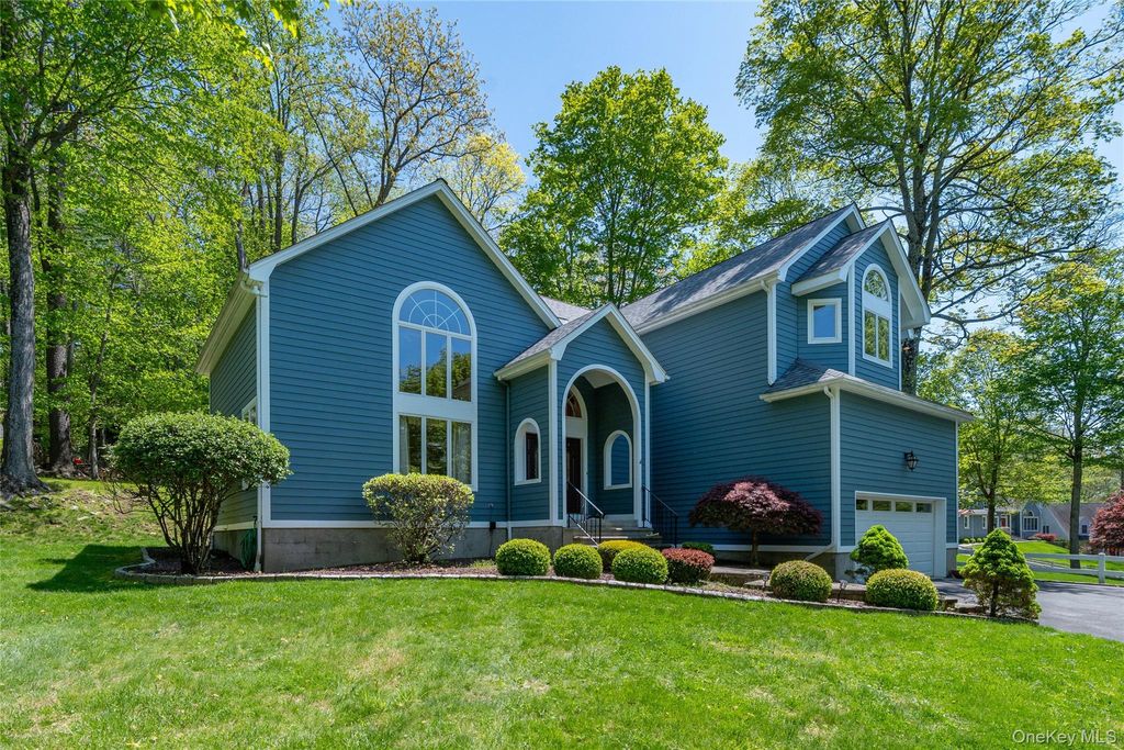 1 Ridge Court, Carmel, NY 10512