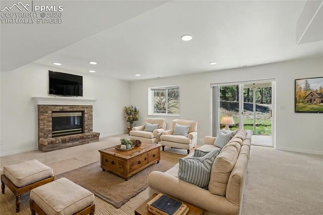 635 E Kings Deer Point, Monument, CO 80132