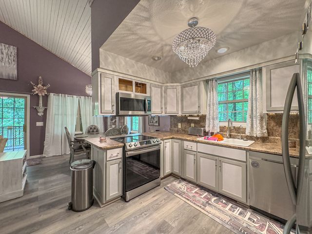 89 Box Turtle Lane, Murphy, NC 28906