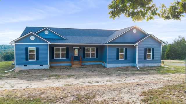 610 Summer City Firetower Road, Pikeville, TN 37367