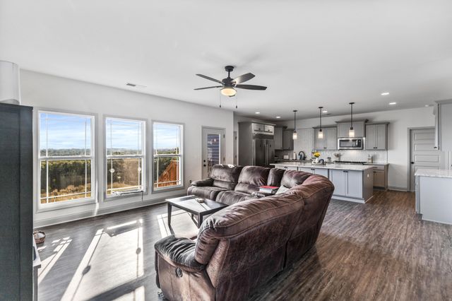 610 Summer City Firetower Road, Pikeville, TN 37367