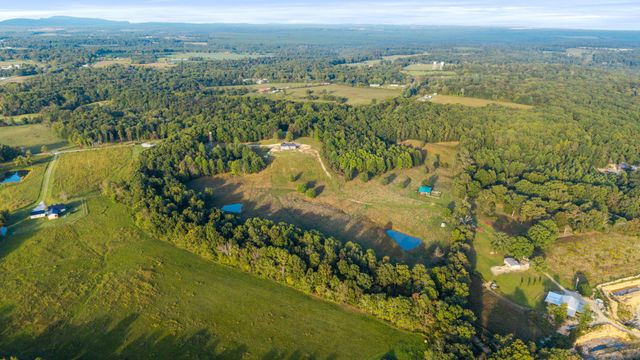 610 Summer City Firetower Road, Pikeville, TN 37367